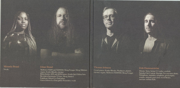 All Traps On Earth : A Drop Of Light (CD, Album)
