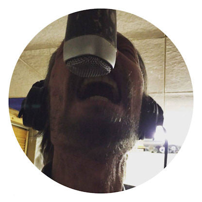 Mesak &amp; Irwin Berg / Rasmus Hedlund : Kaukana Väijyy Ystäviä 2017 (7&quot;, Single)